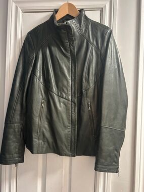 Danier Women's Dark Green Leather Zip Jacket